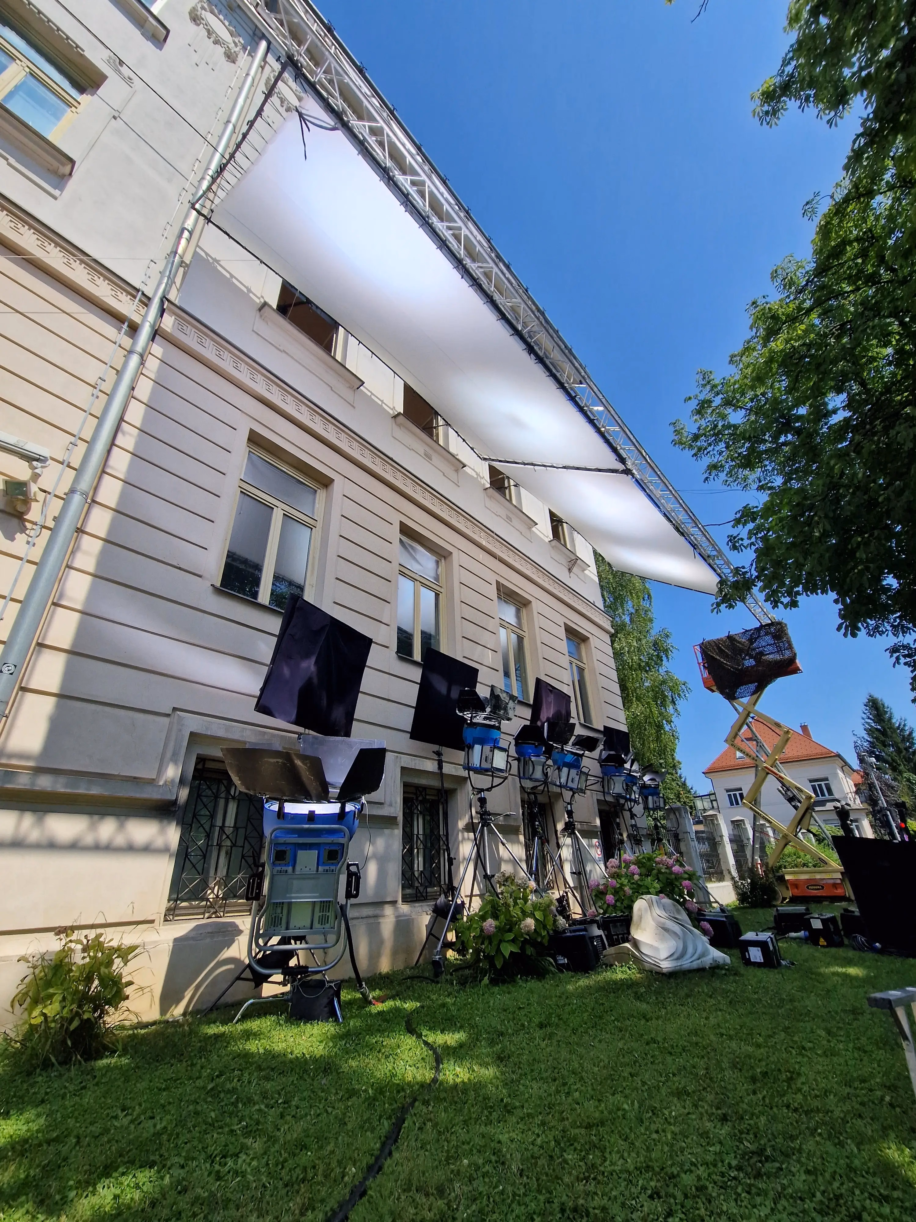 Rigging for a feature